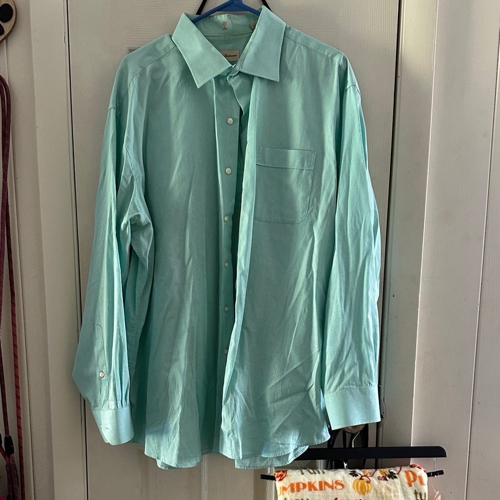 Tommy Bahama Light Blue Casual Button Down Shirt